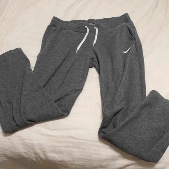 Nike Pants - Nike sweatpants